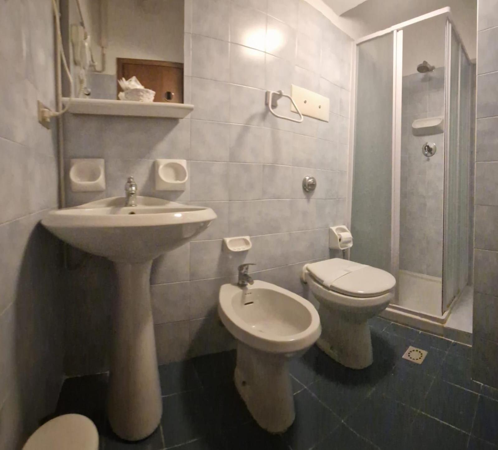 Albergo Ristorante Da Tunon Oviglio Екстериор снимка