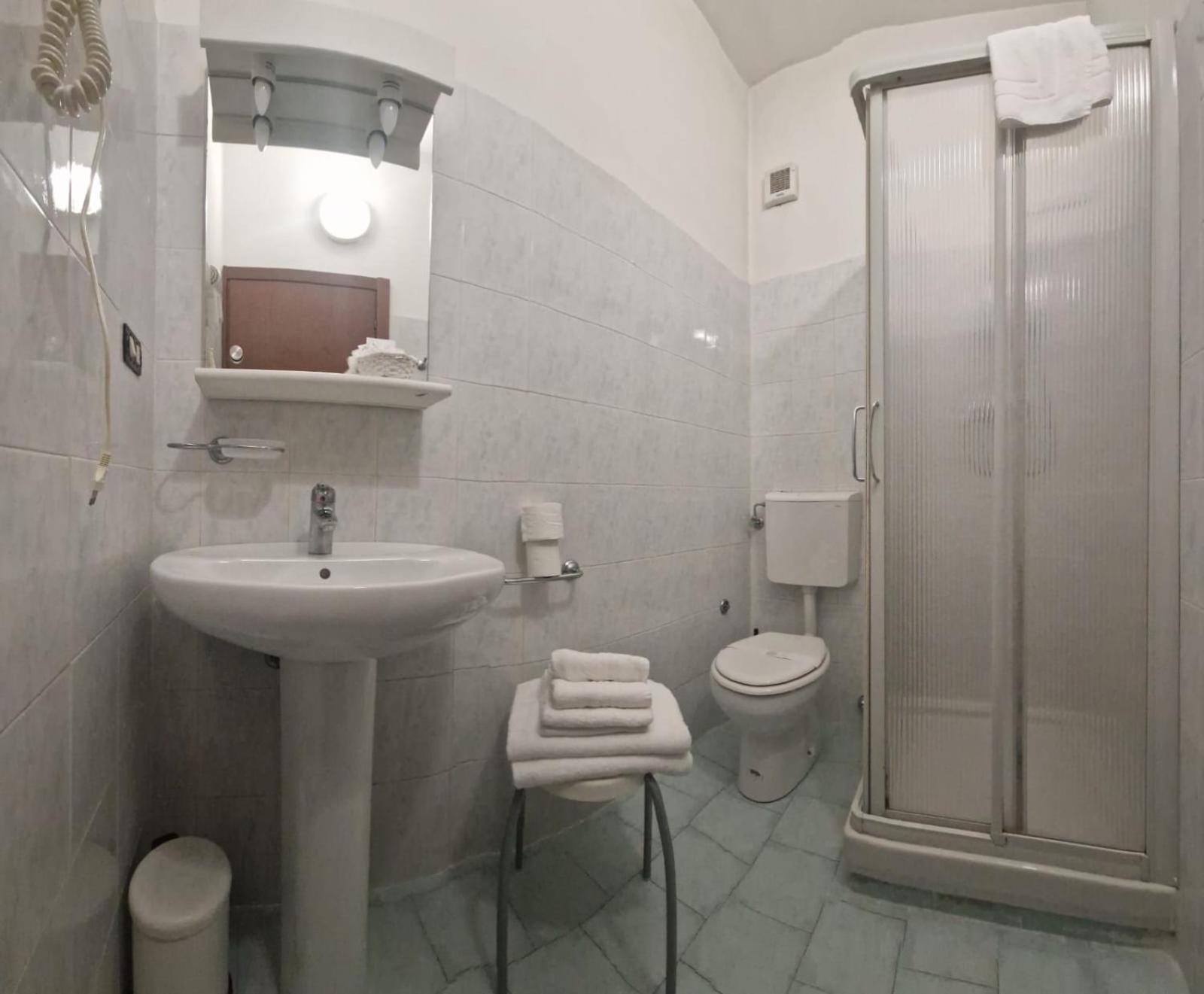 Albergo Ristorante Da Tunon Oviglio Екстериор снимка